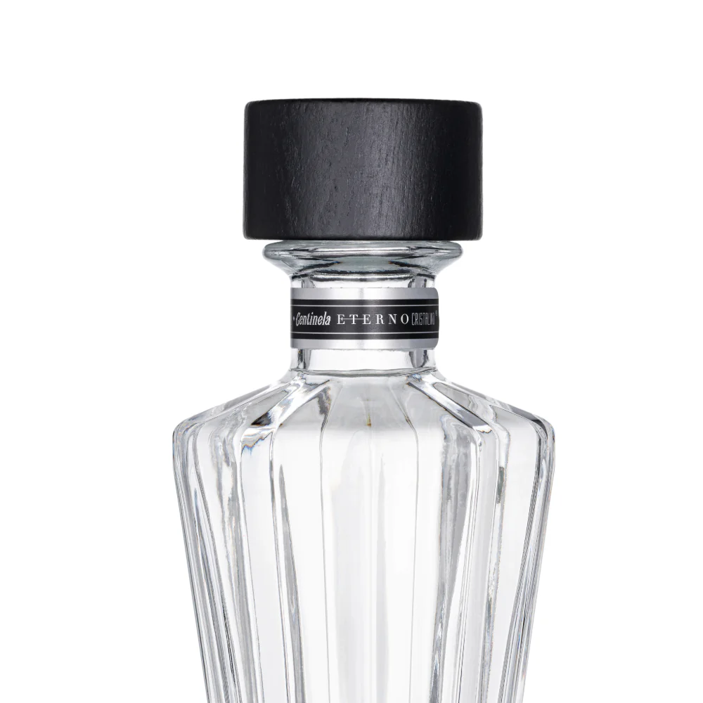 TEQUILA CENTINELA ETERNO EXTRA AÑEJO CRISTALINO 750ML - Image 4